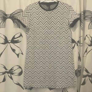 ‘70’s style short pattern dress